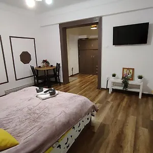 https://vlads-unirii-home.bucharesthotelsnow.com